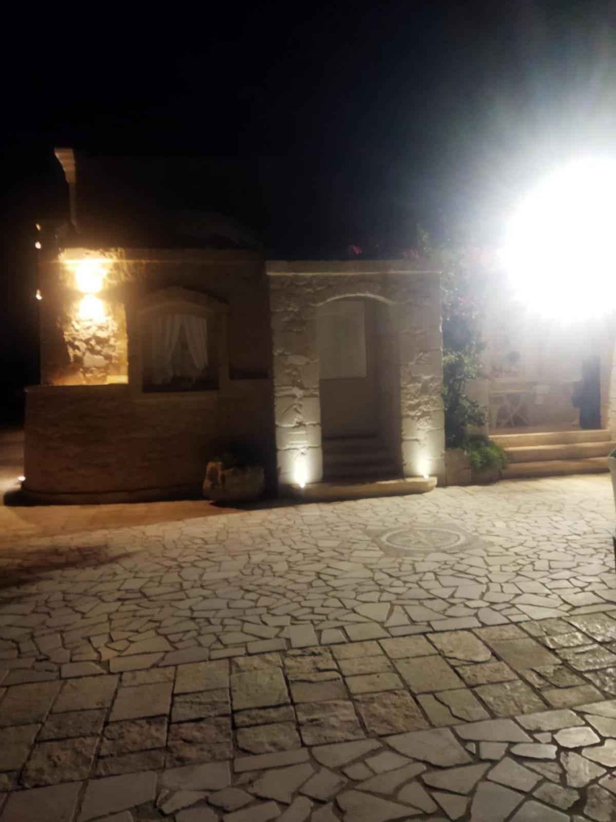 Villa Brachychiton Остуни Екстериор снимка
