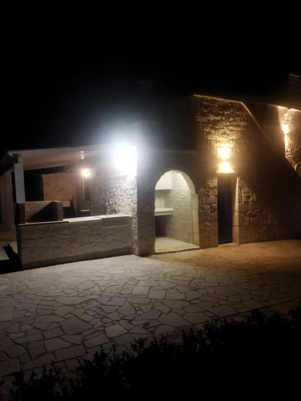 Villa Brachychiton Остуни Екстериор снимка